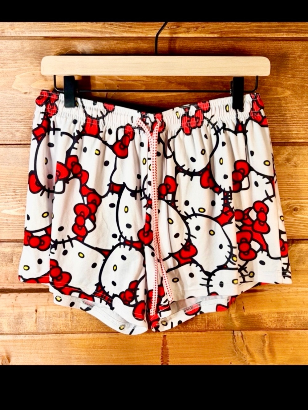 Hello Kitty Sleep Shorts Size Small Medium 💕❤️🖤